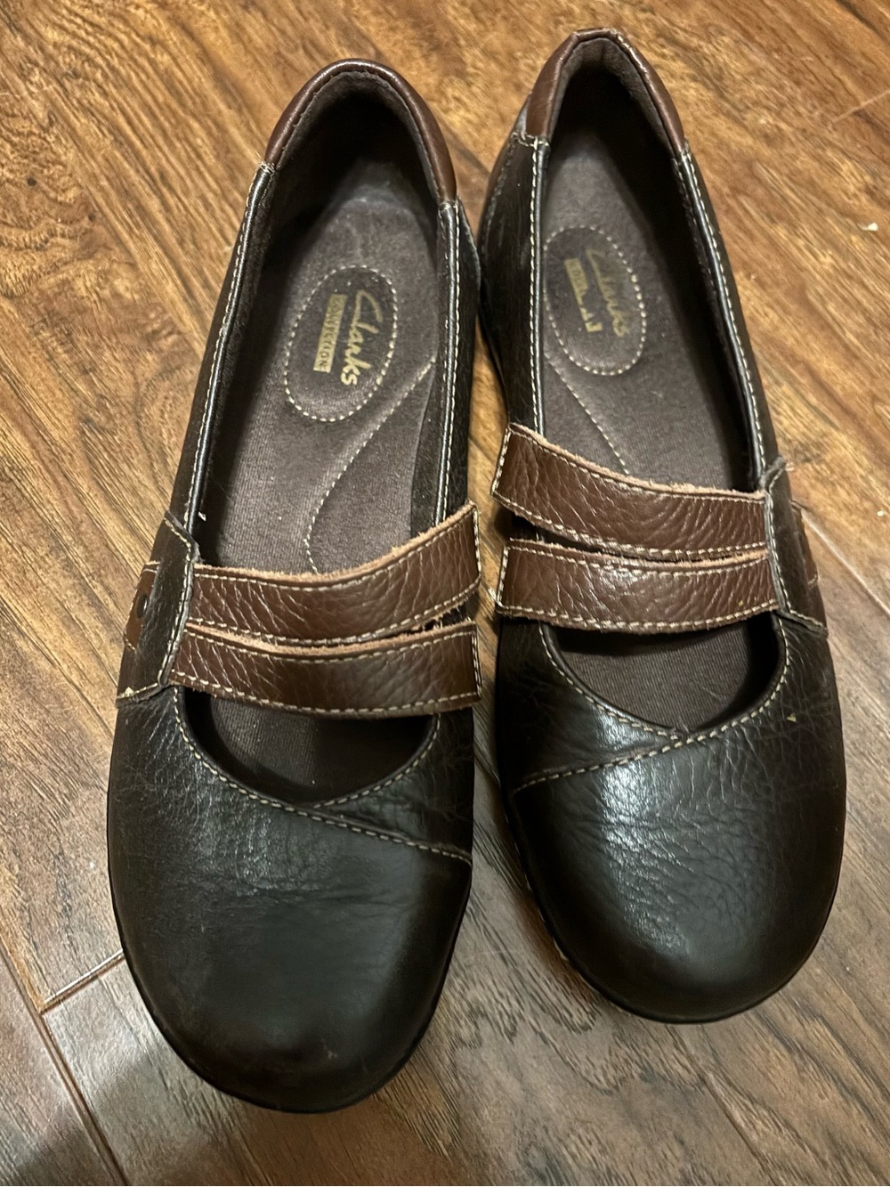 Clarks Black and Brown Leather Mary Jane Flats with Dual Straps 6.5